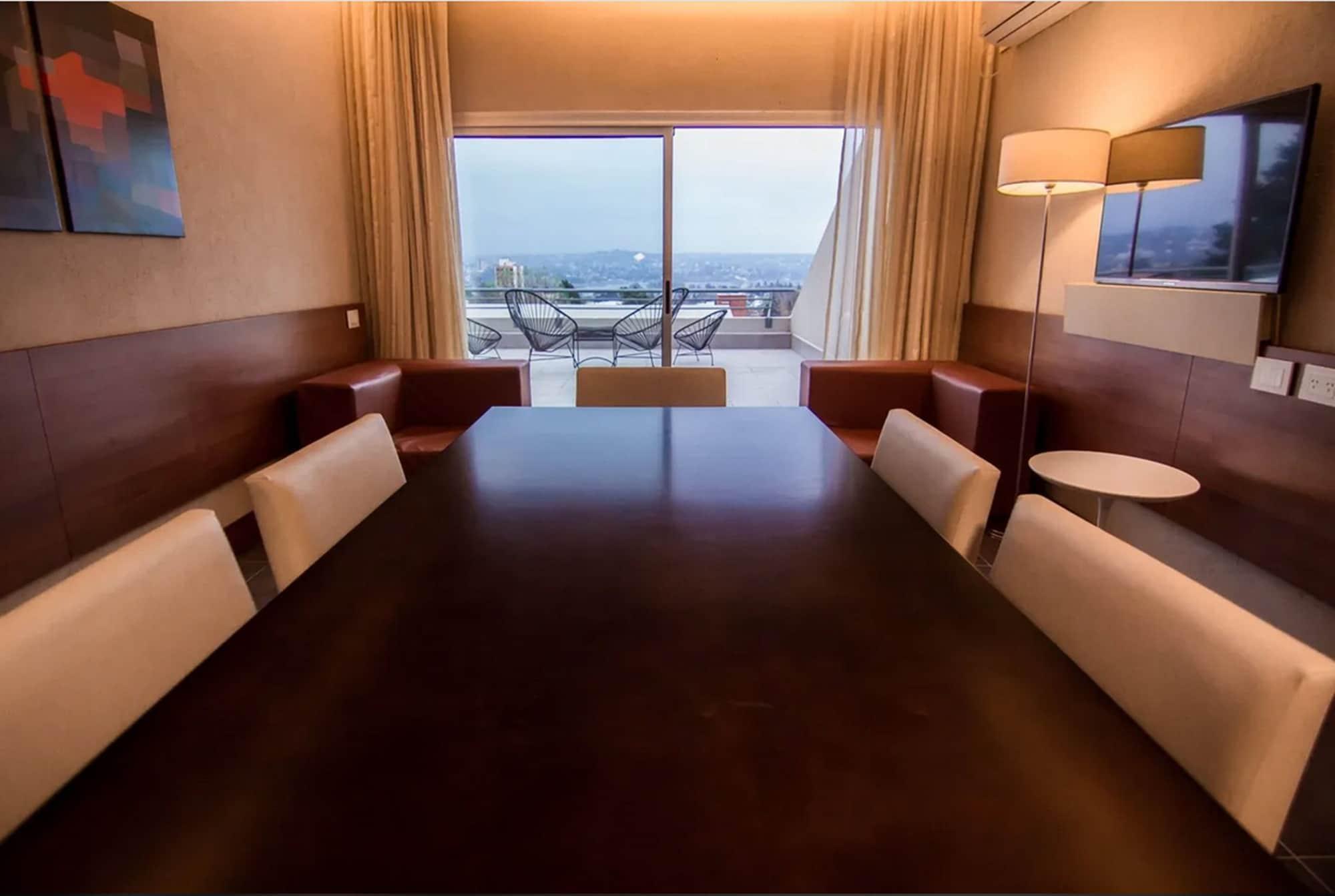 Pinares Panorama Suites, Spa & Convention Center 비야카를로스파스 외부 사진