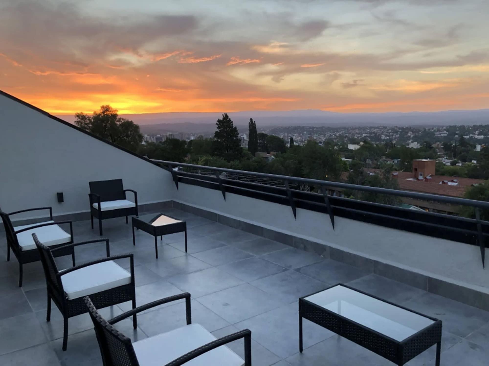 Pinares Panorama Suites, Spa & Convention Center 비야카를로스파스 외부 사진