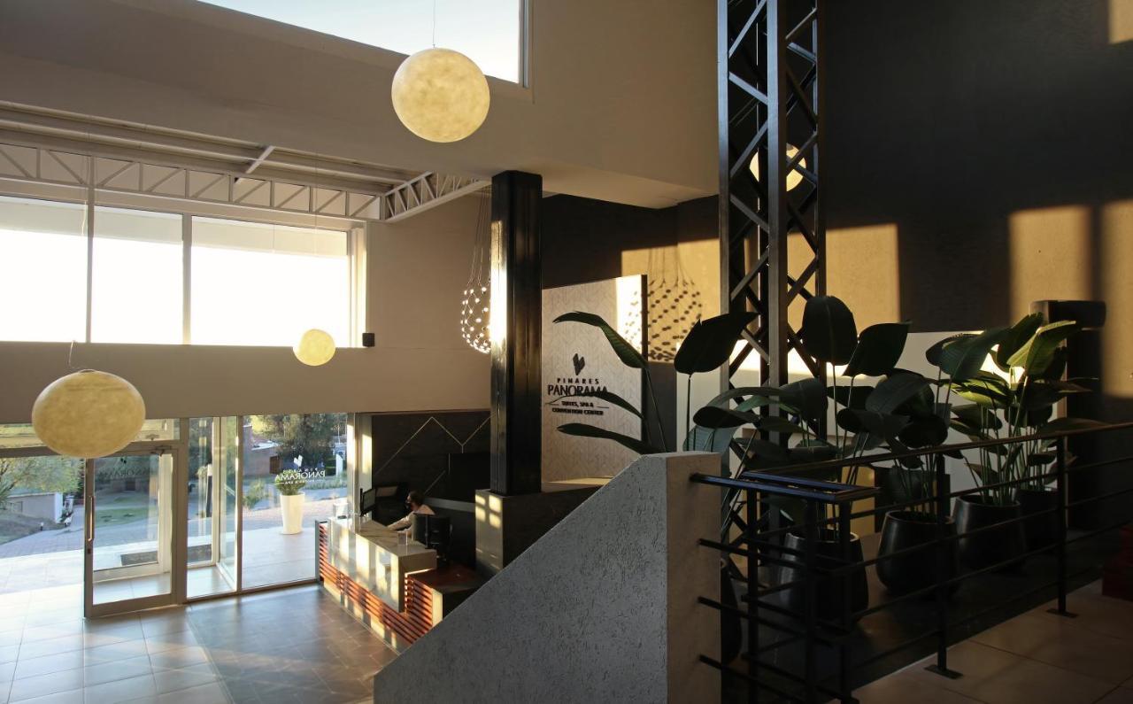 Pinares Panorama Suites, Spa & Convention Center 비야카를로스파스 외부 사진