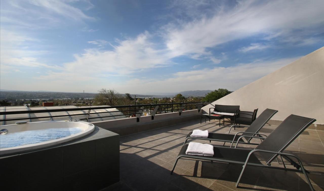 Pinares Panorama Suites, Spa & Convention Center 비야카를로스파스 외부 사진