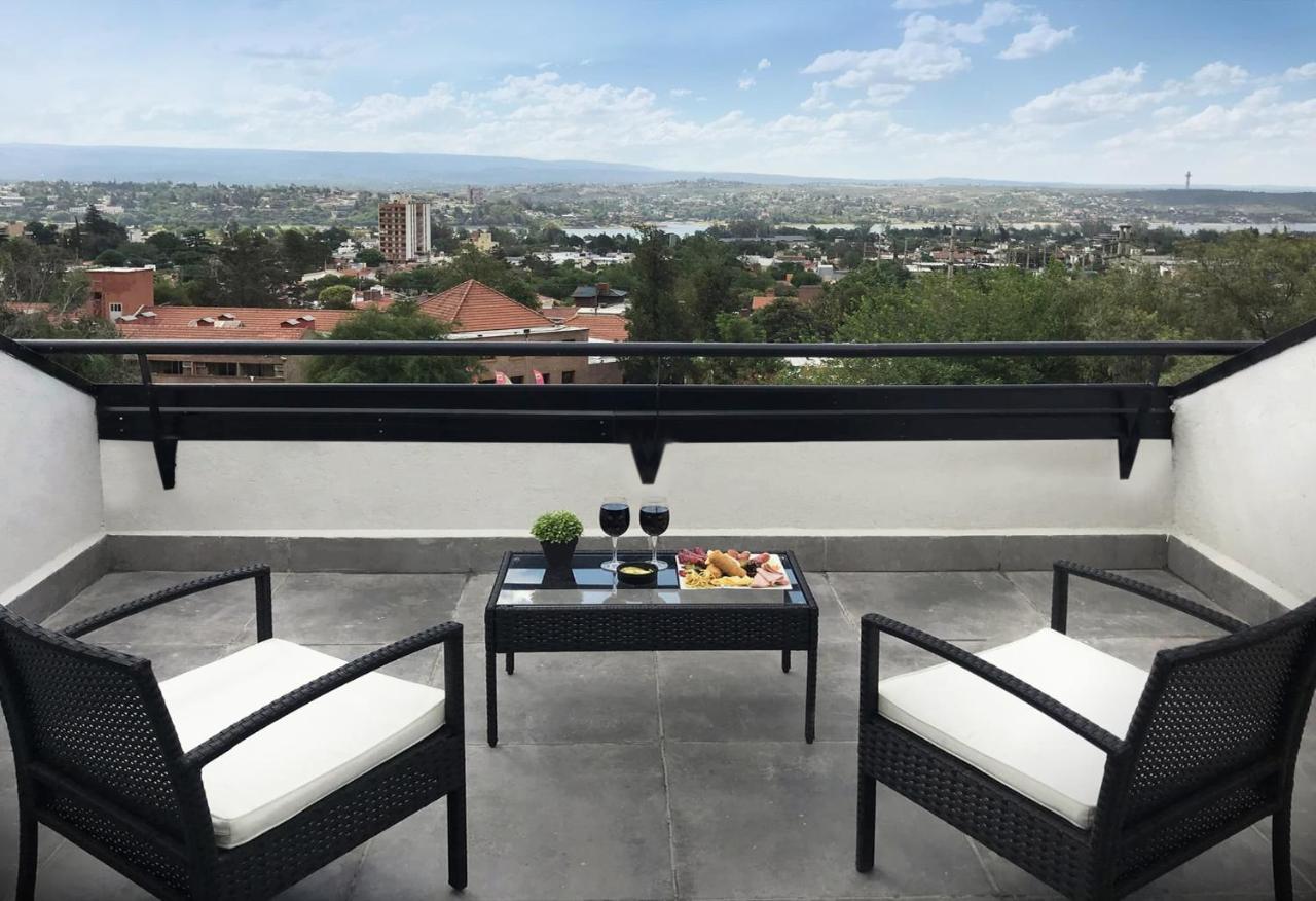 Pinares Panorama Suites, Spa & Convention Center 비야카를로스파스 외부 사진