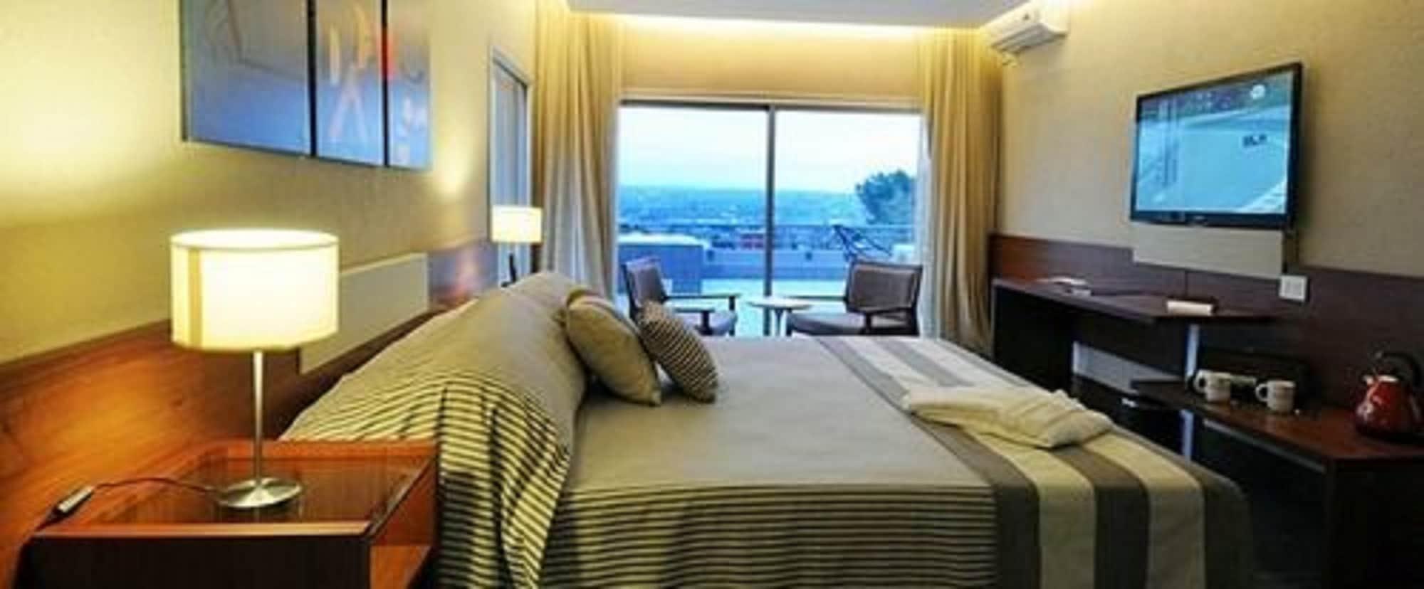 Pinares Panorama Suites, Spa & Convention Center 비야카를로스파스 외부 사진