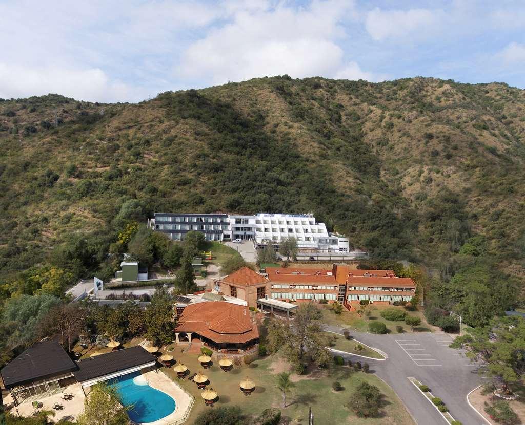 Pinares Panorama Suites, Spa & Convention Center 비야카를로스파스 외부 사진