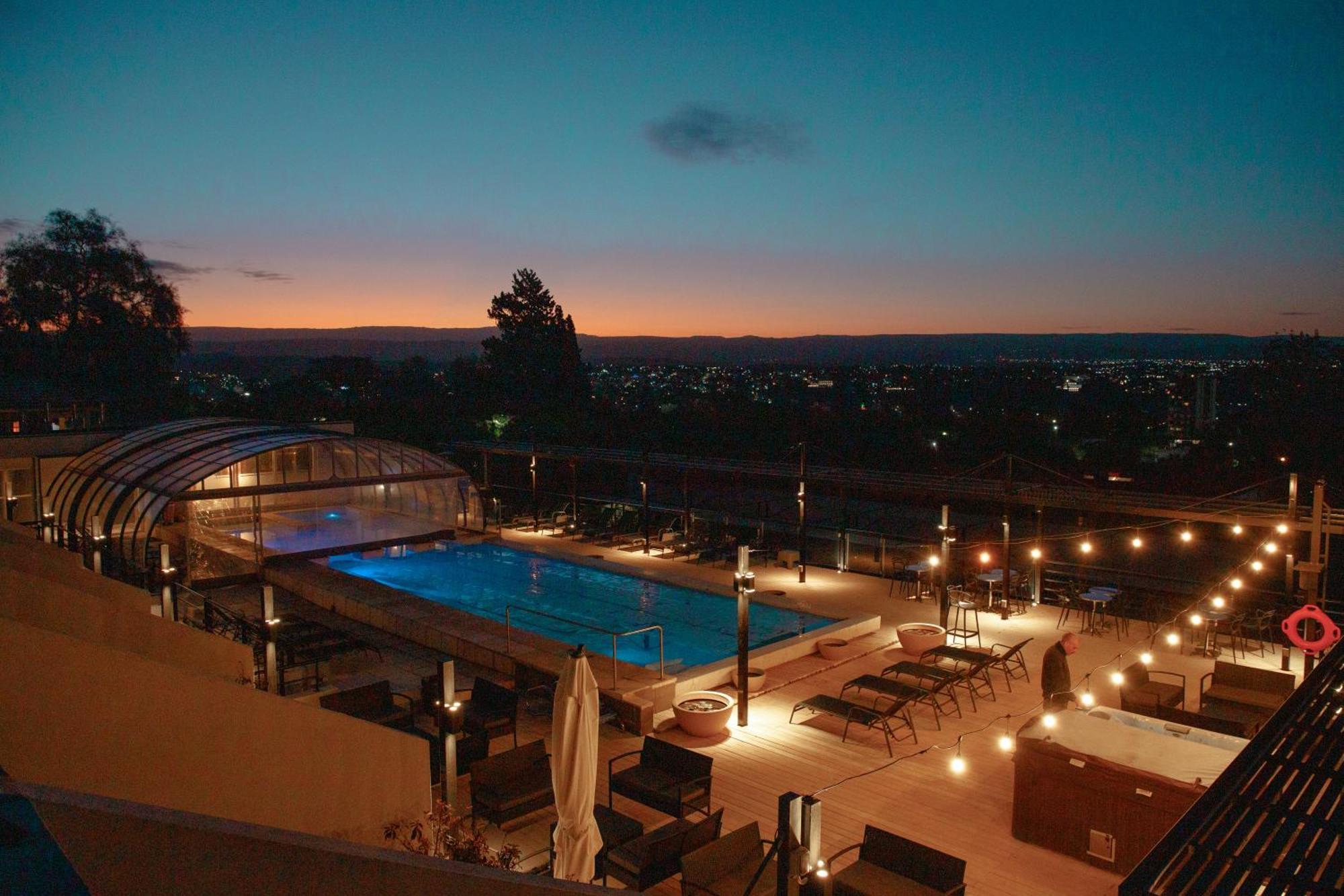 Pinares Panorama Suites, Spa & Convention Center 비야카를로스파스 외부 사진